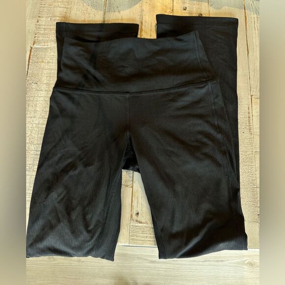 Lululemon Black Flared align ribbed Yoga Pants leggings size 4 28" inseam - Picture 3 of 6